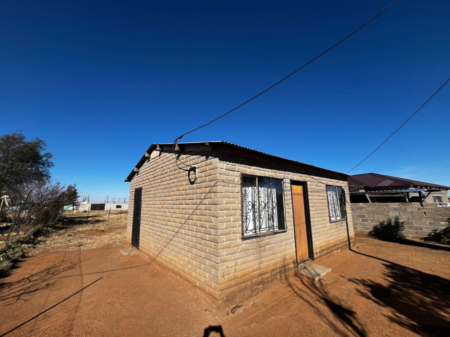 2 Bedroom Property for Sale in Rodenbeck Free State
